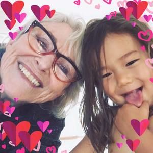 Meet your Posher, Carrie